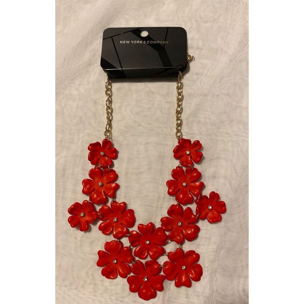 New York and Company Necklace